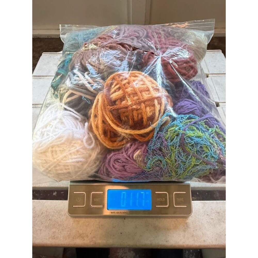 Miscellaneous bag of yarn
